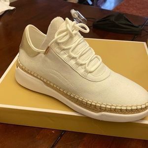 Michael Kors MK Women's Finch Lace Up Espadrille Canvas Sneaker Shoes Pale Gold